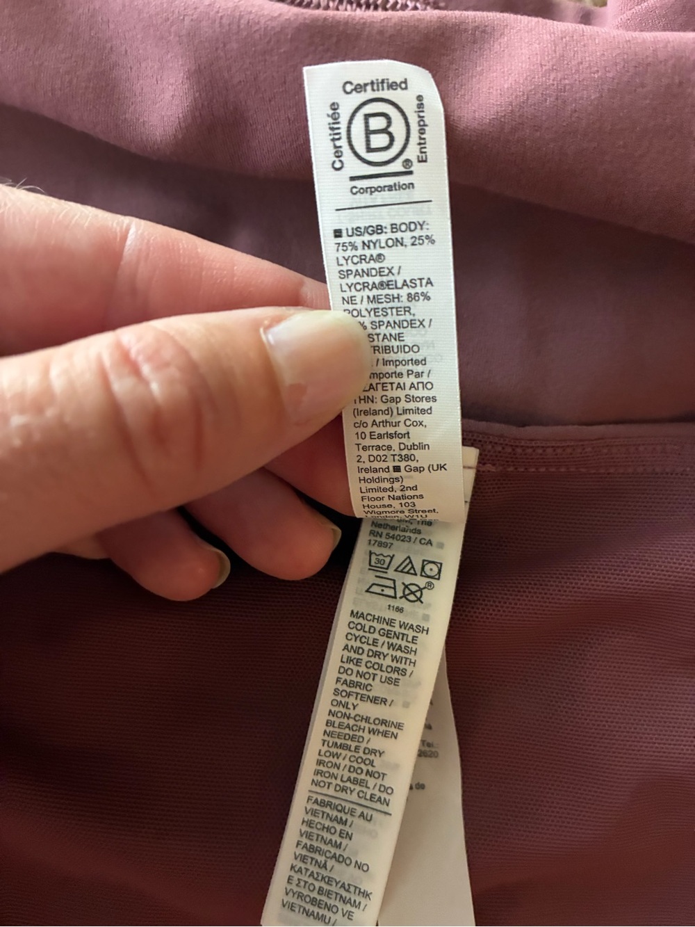 Athleta Vita Free Cropped Tee Transcend Plum Crop Top size Medium - Picture 4 of 7